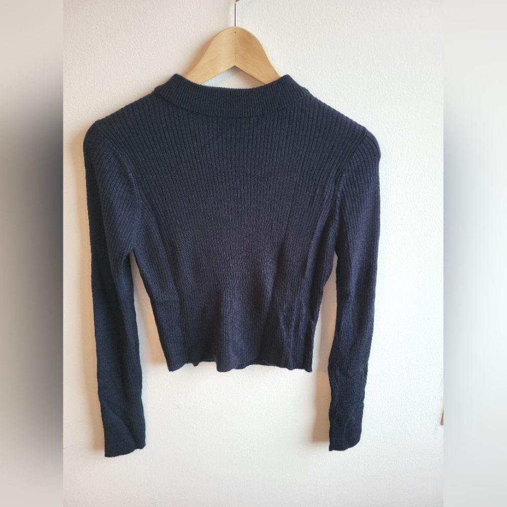 Crop Top/Long Sleeve/Black - Picture 1 of 8